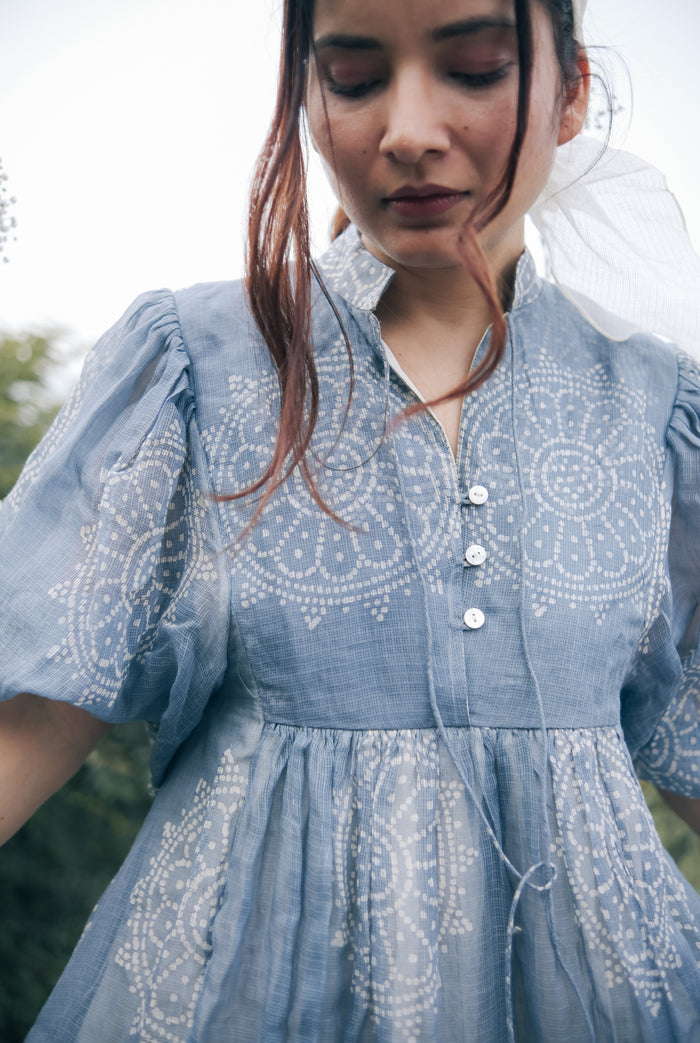 Blue balloon sleeve midi dress
